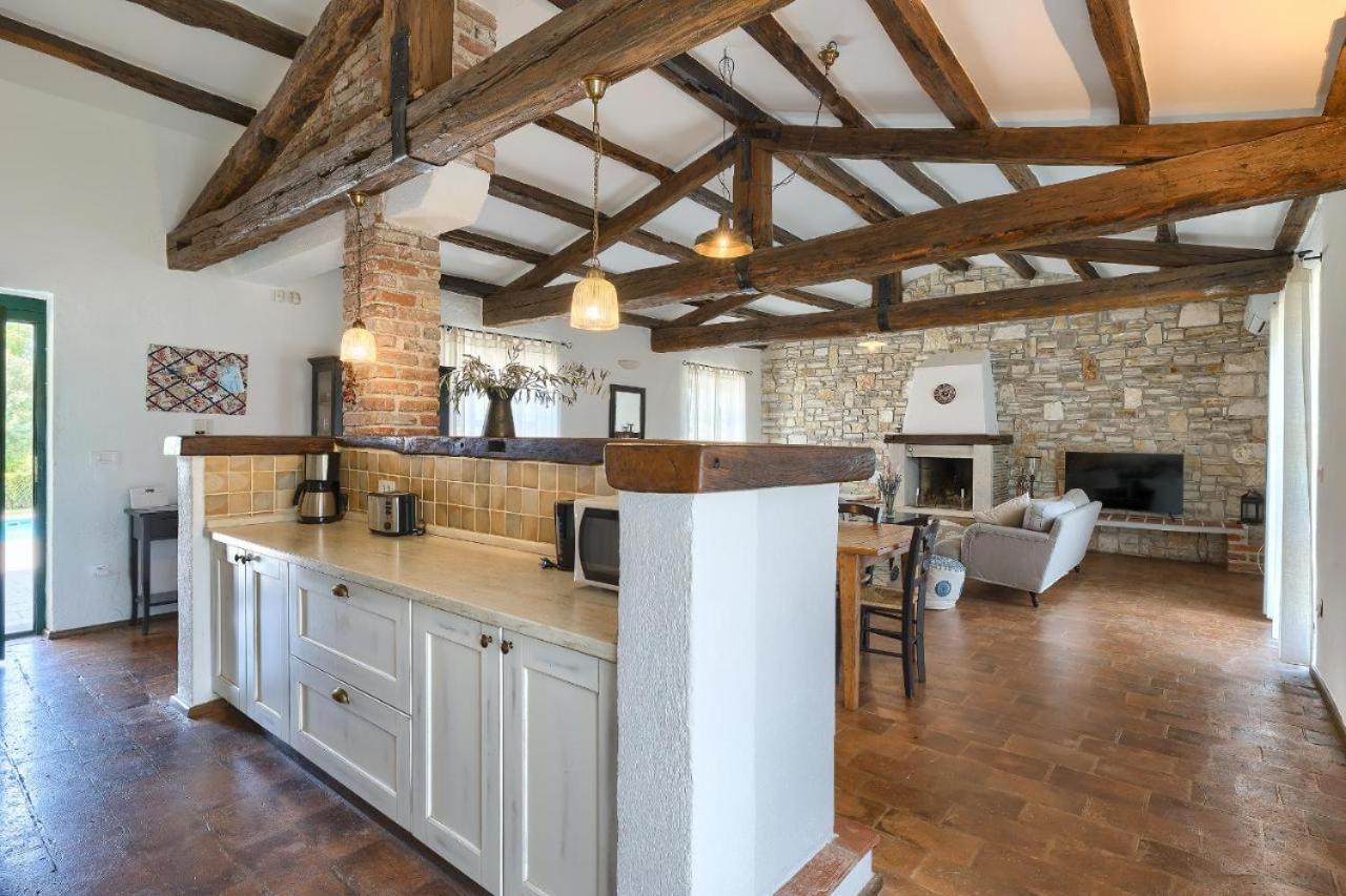 Villa Leopoldo By Istrian Country Houses Barat  Εξωτερικό φωτογραφία